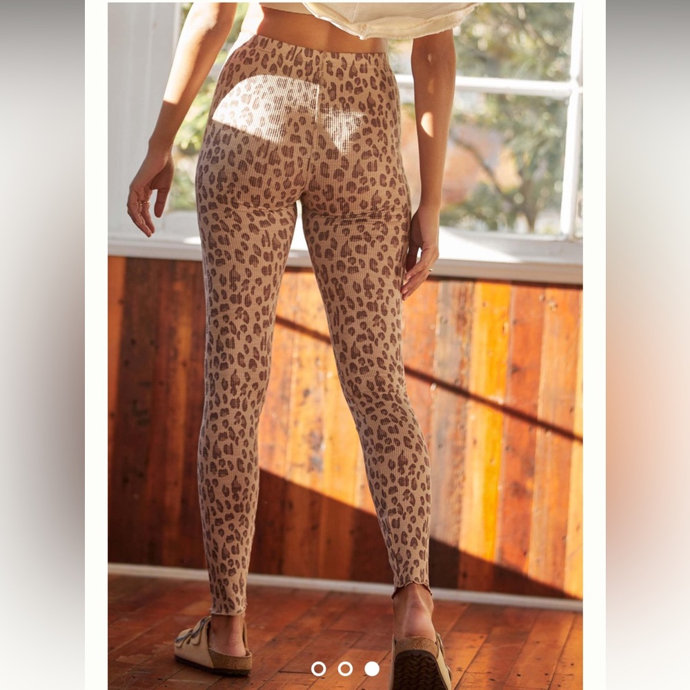 Anthropologie Leopard Animal Print Waffle Knit Leggings XS/S